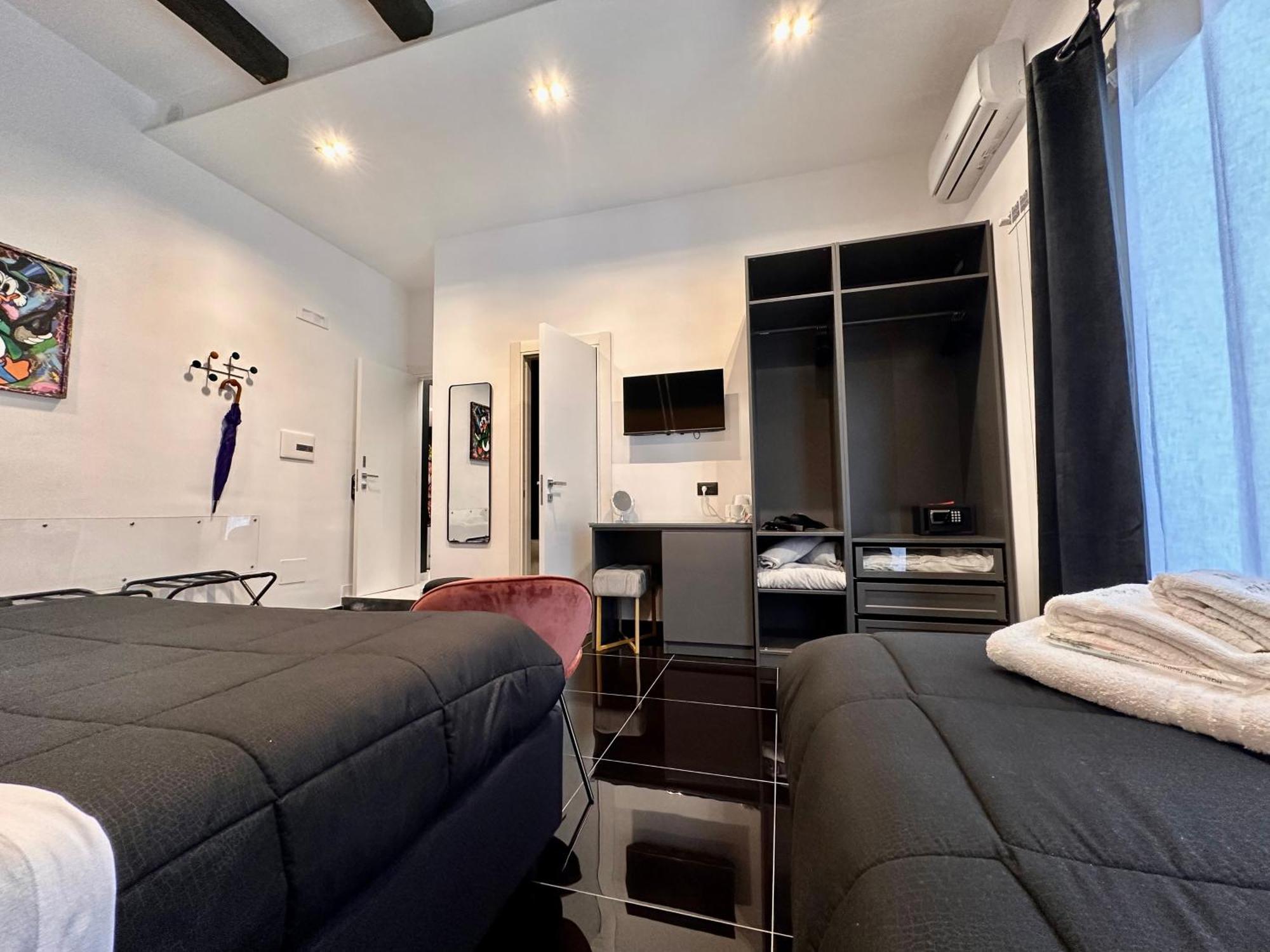 Elegance Rooms Spaccanapoli Exterior photo