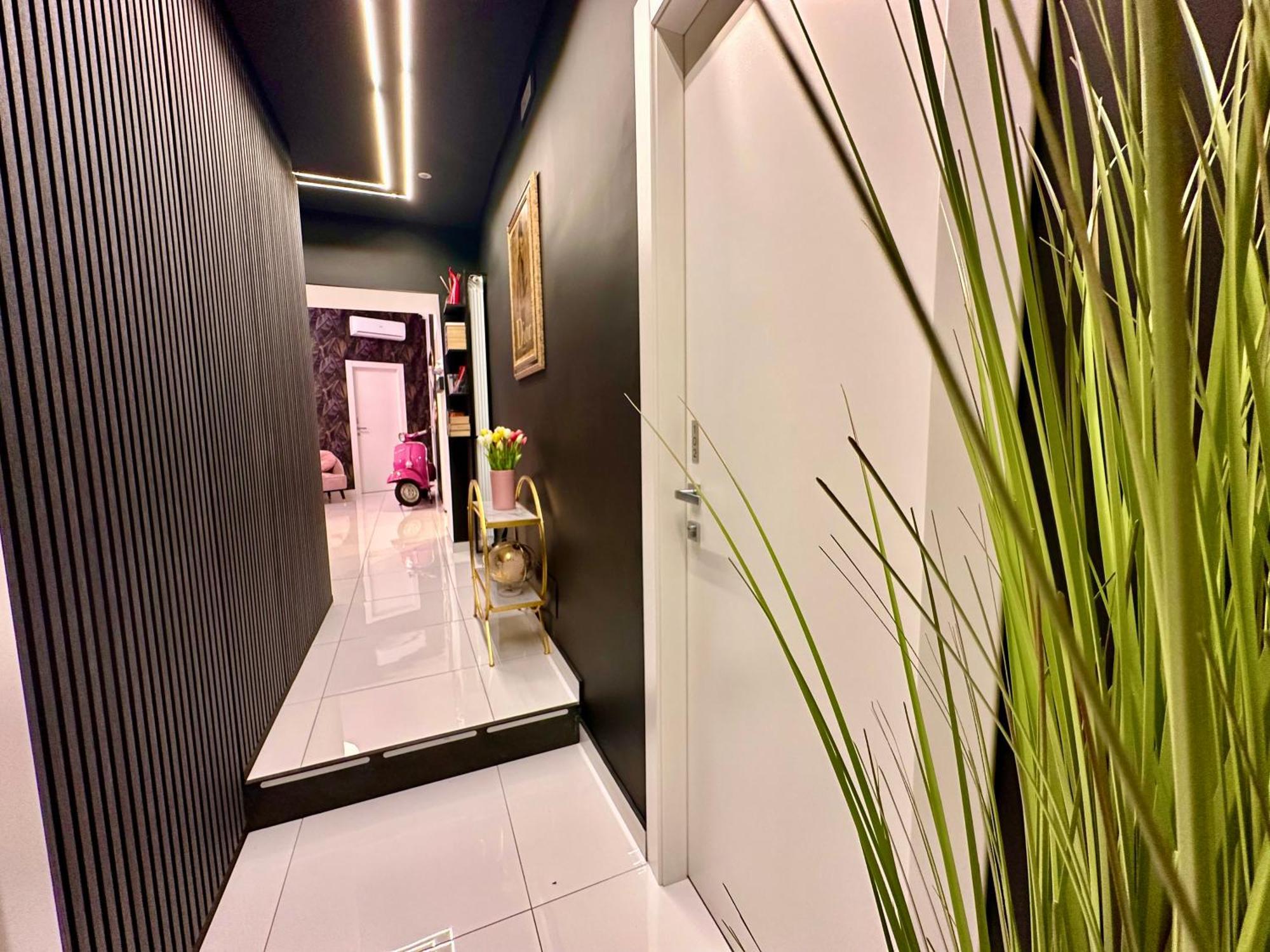 Elegance Rooms Spaccanapoli Exterior photo