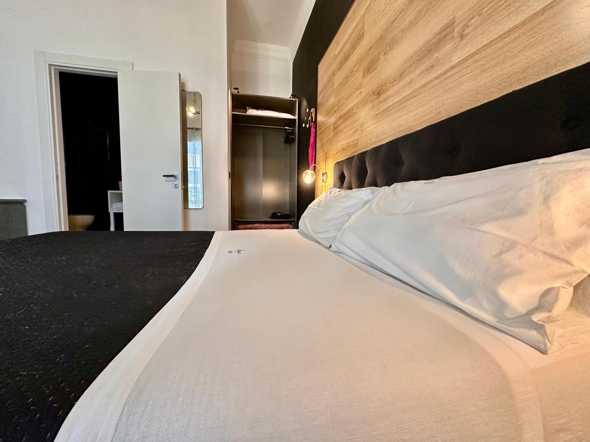 Elegance Rooms Spaccanapoli Exterior photo