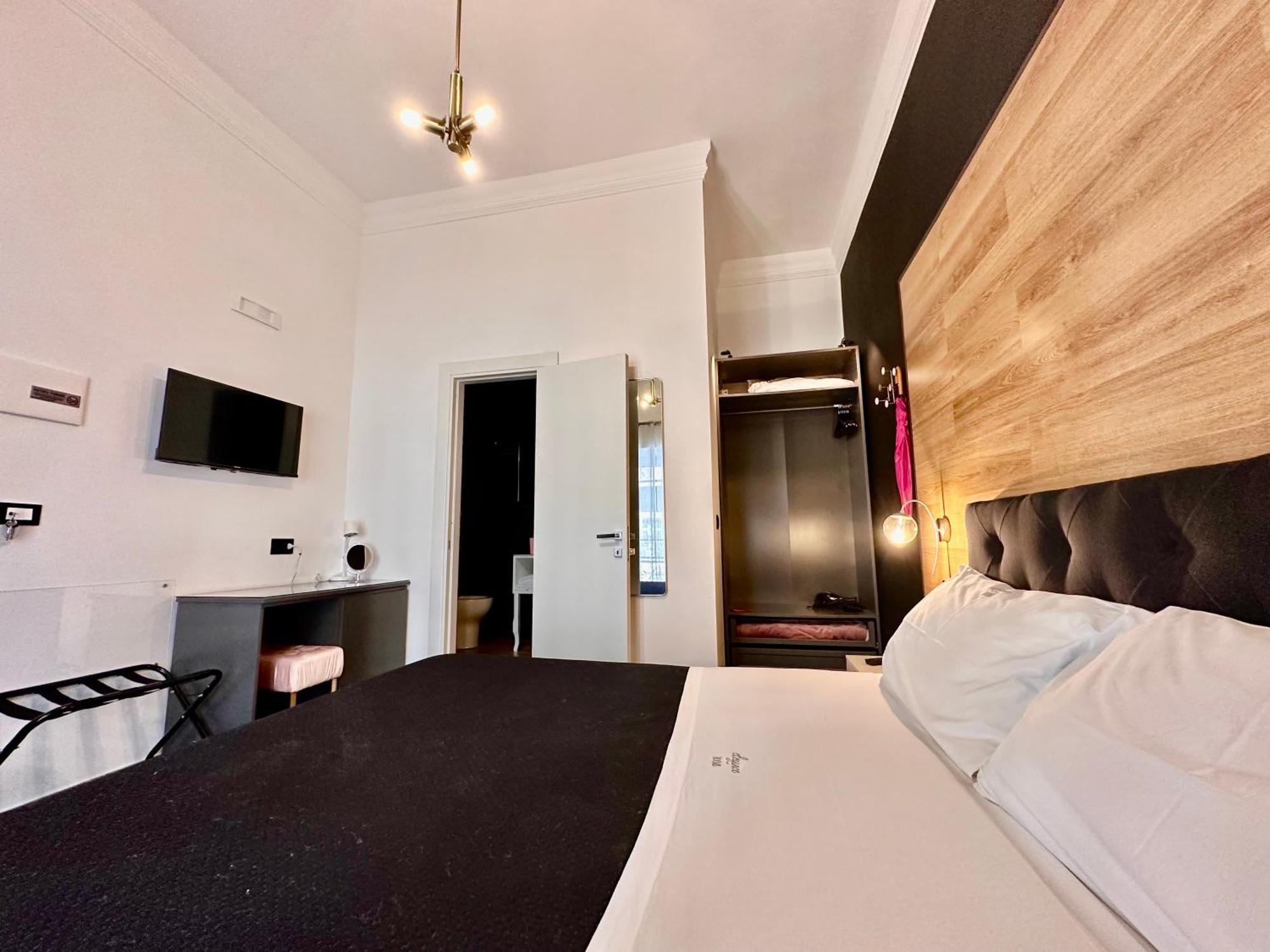 Elegance Rooms Spaccanapoli Exterior photo