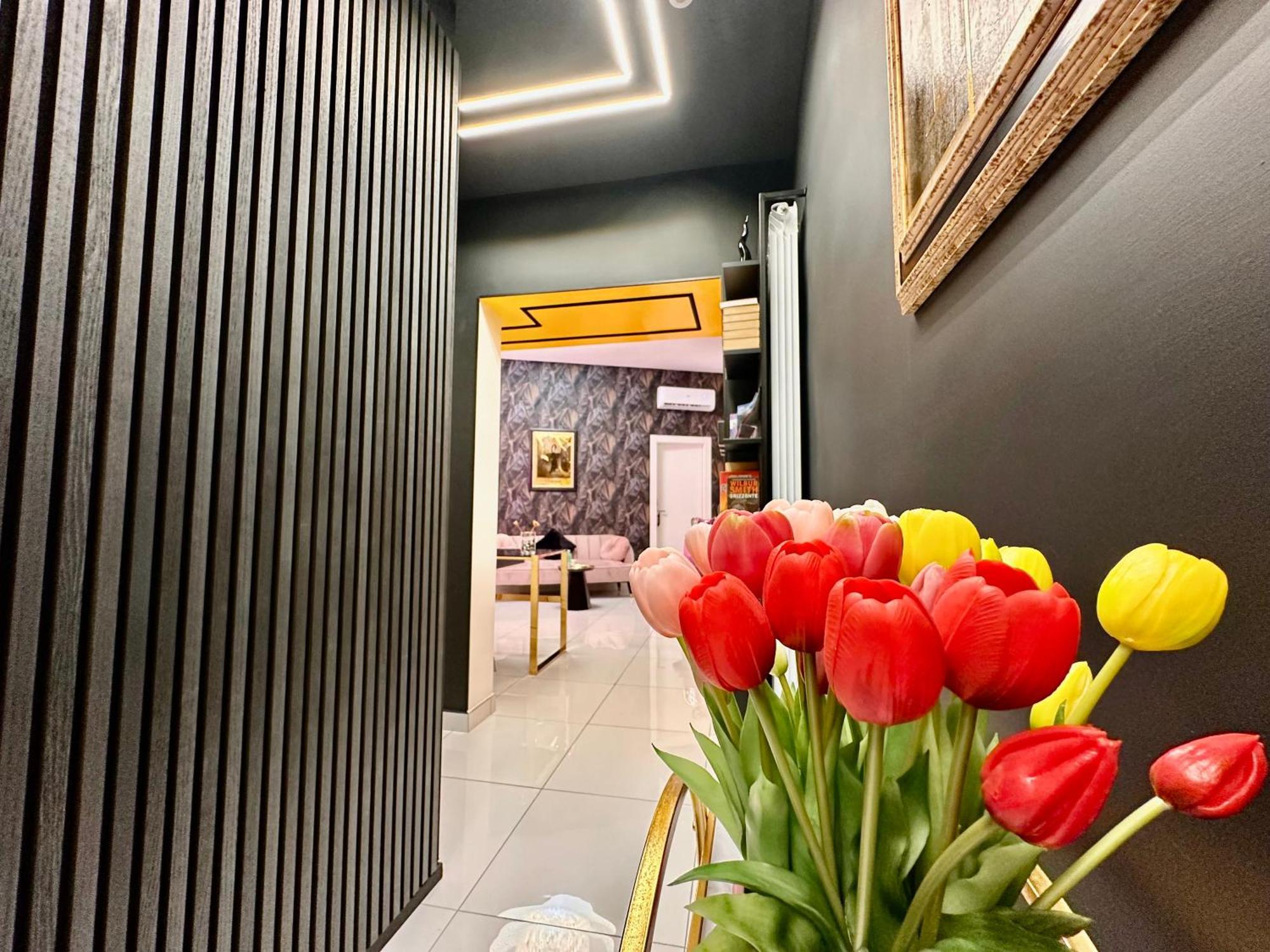 Elegance Rooms Spaccanapoli Exterior photo