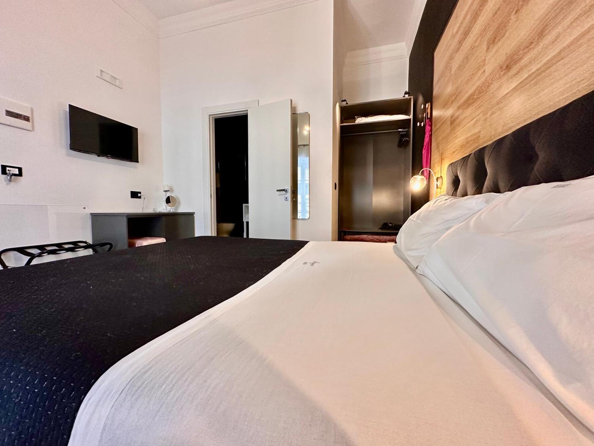 Elegance Rooms Spaccanapoli Exterior photo