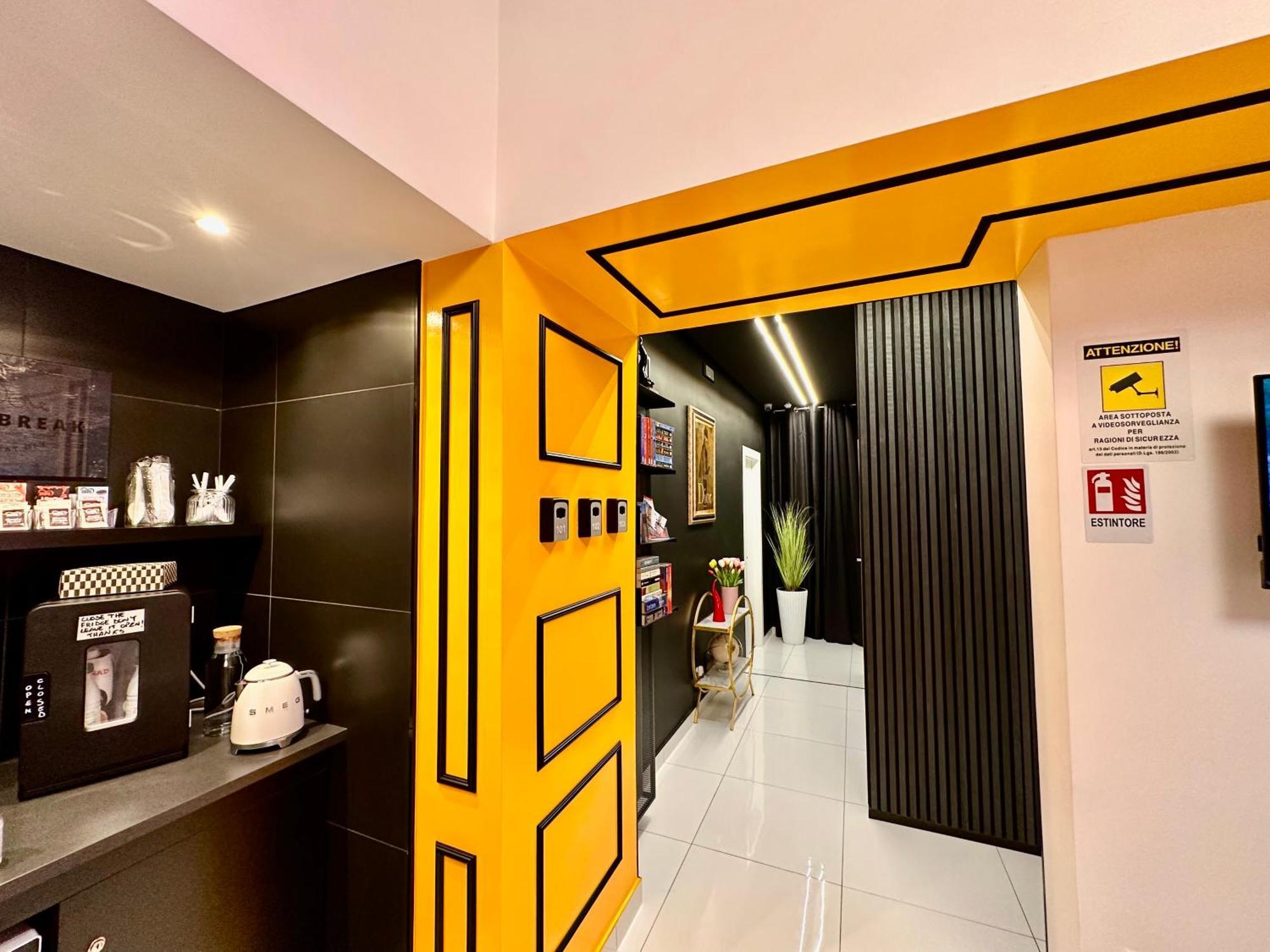 Elegance Rooms Spaccanapoli Exterior photo